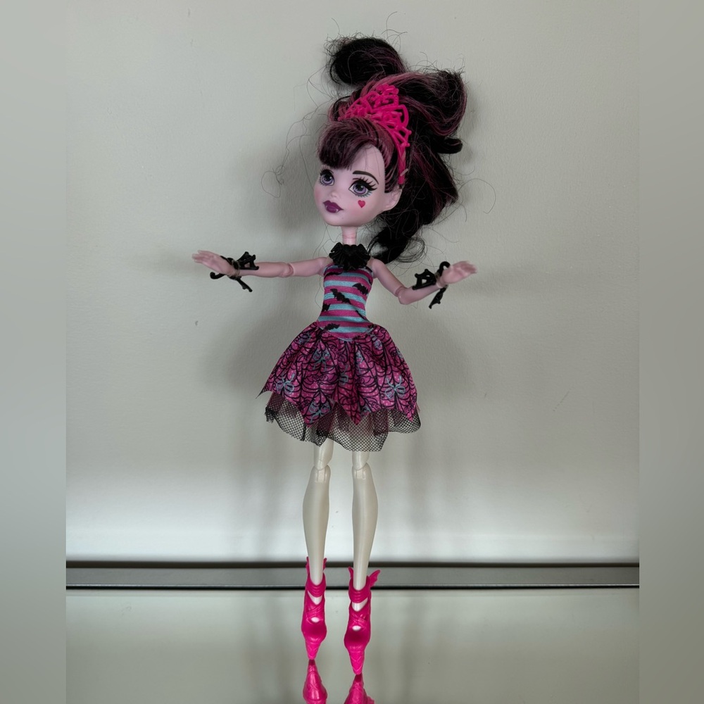 Ballerina Draculara Monster High doll